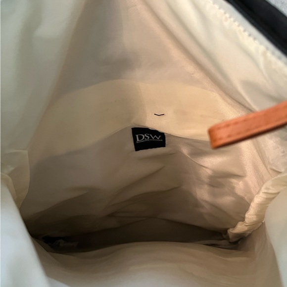 DSW Backpack NWOT - Picture 3 of 4